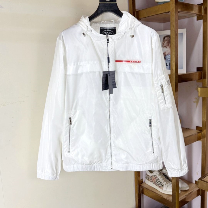 Pra*a outwear